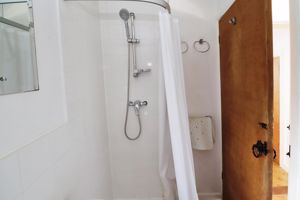 COLCHESTER ROAD- click for photo gallery